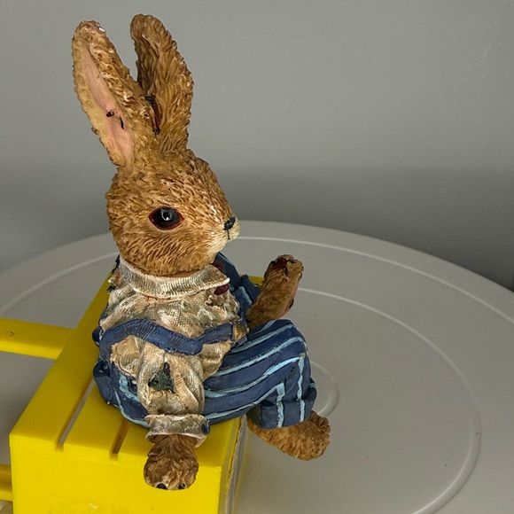 Vintage bunny figurine - Picture 2 of 7